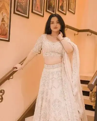 Escort Pilibanga